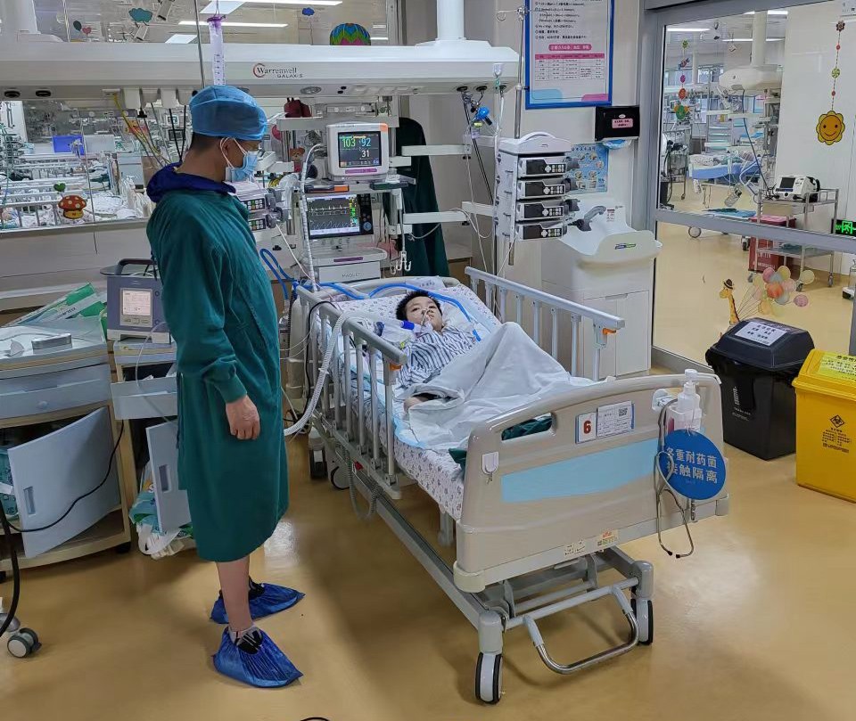 阜康市跨省救护车出租公司